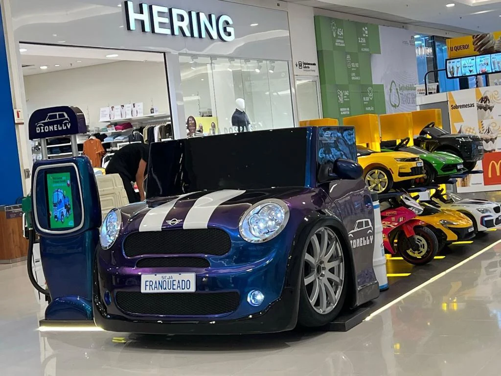 Unidade Dionelly em shopping center